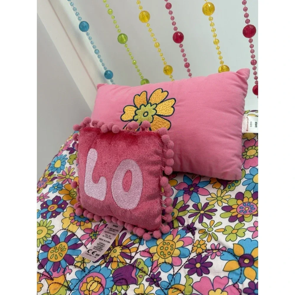 American Girl Julie's Groovy Bed & Bedding 18
